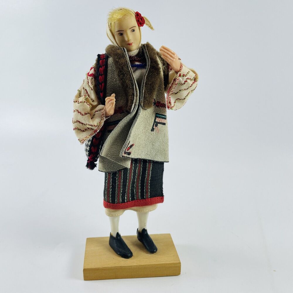 Vintage Handmade Romania Folk Art Doll Arta Crisana 8.5 in Traditional Souvenir